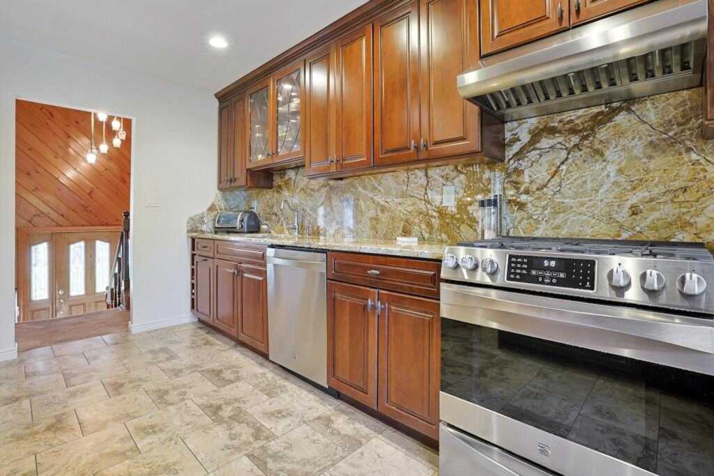 99 Shetland Drive, New City, NY 10956 - Photo 16 of 36