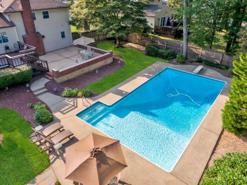 99 Shetland Drive, New City, NY 10956 - Photo 3 of 36