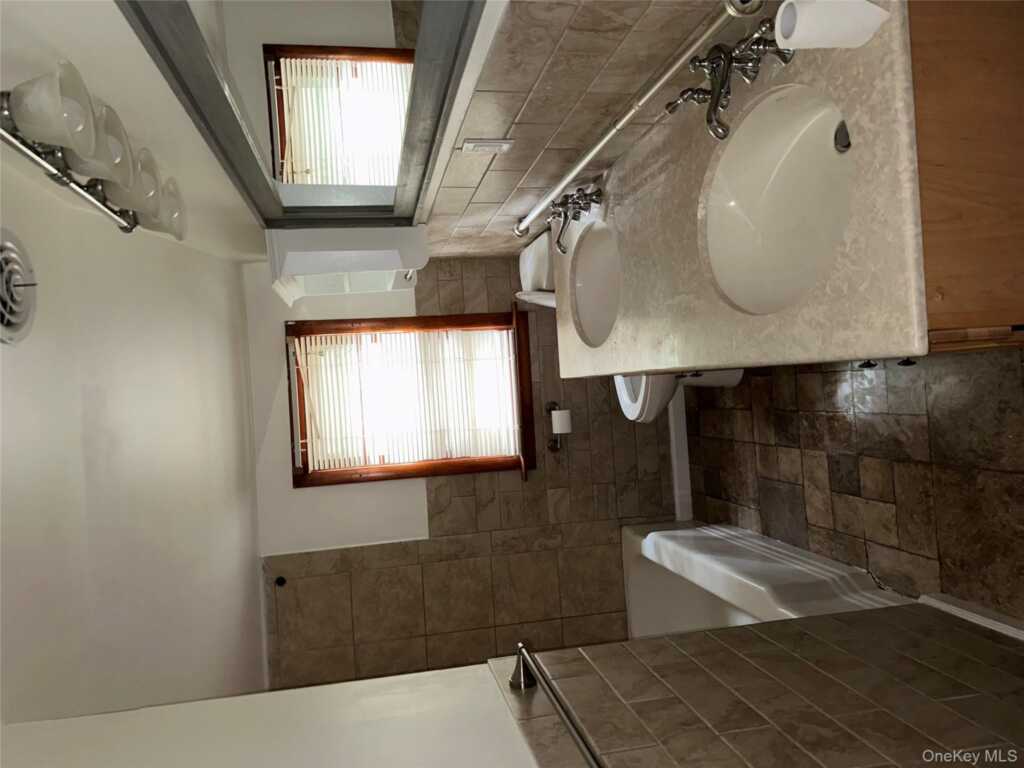 144 Railroad Avenue, Unit #Upstairs#, Pearl River, NY 10965 - Photo 16 of 20