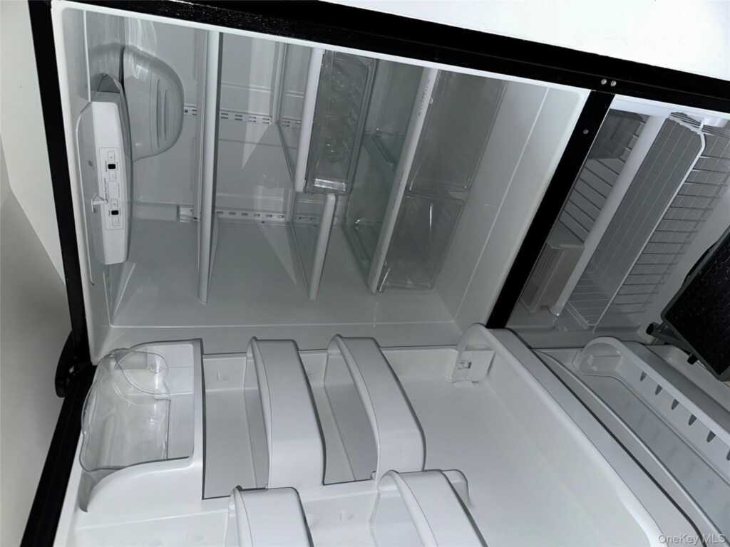 144 Railroad Avenue, Unit #Upstairs#, Pearl River, NY 10965 - Photo 8 of 20