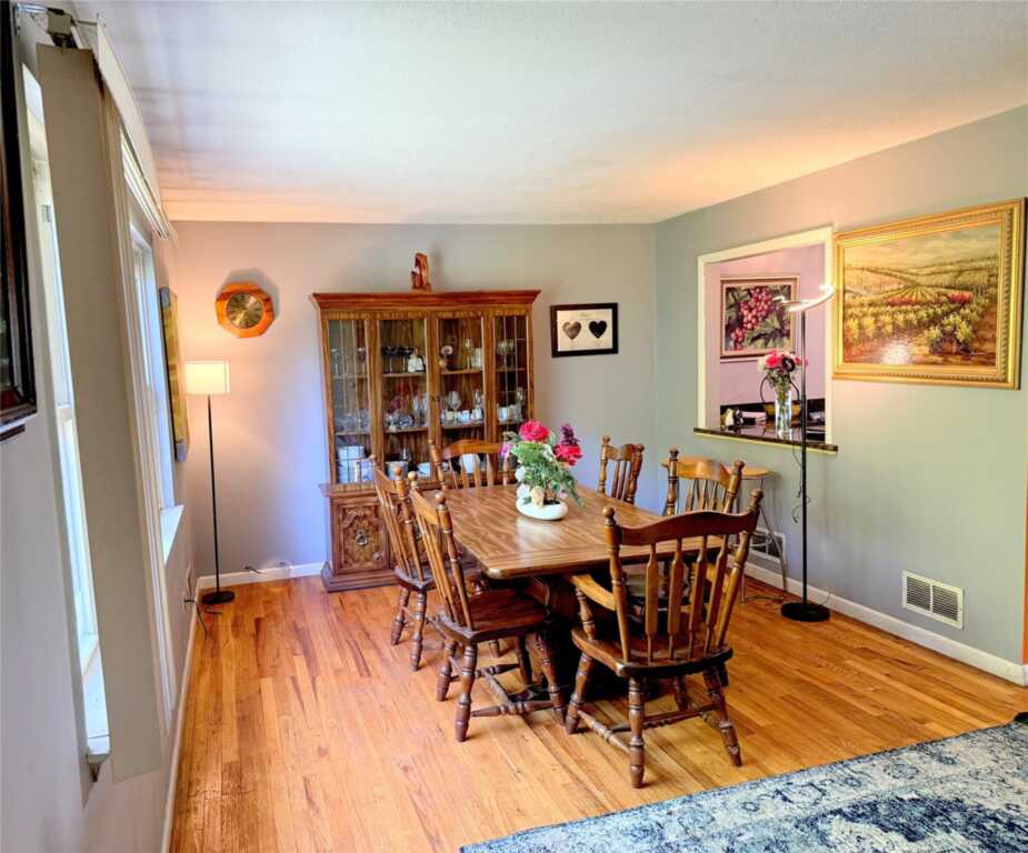 8 Windmill Lane, New City, NY 10956 - Photo 12 of 39
