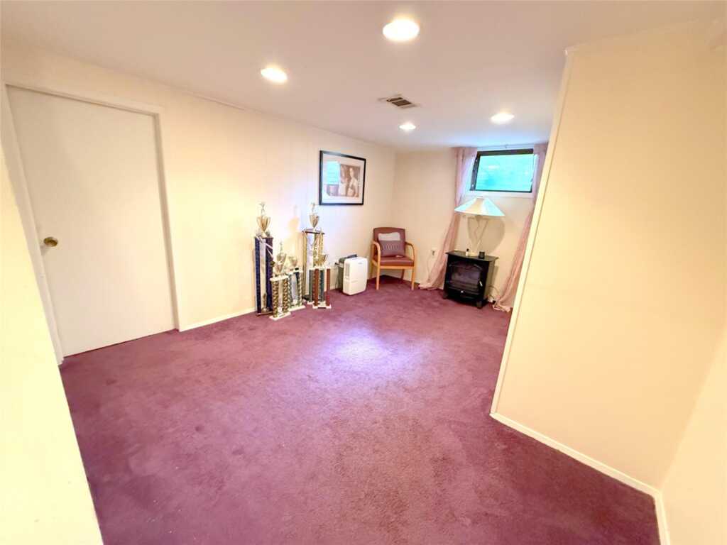8 Windmill Lane, New City, NY 10956 - Photo 31 of 39