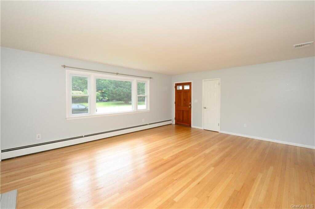3 Hall Avenue, Suffern, NY 10901 - Photo 10 of 15