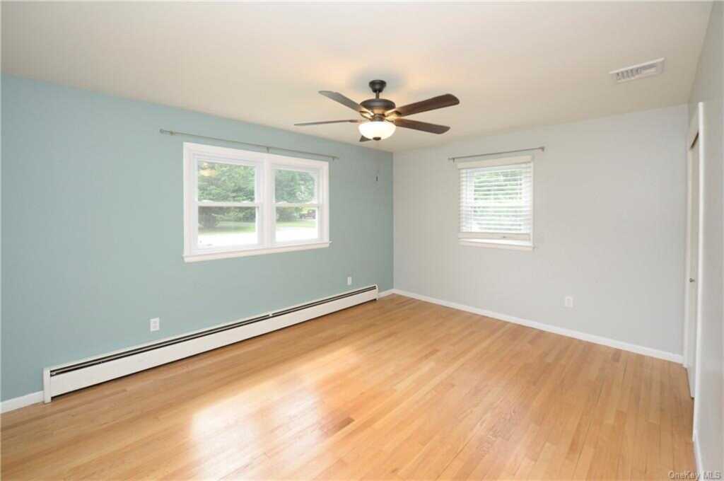 3 Hall Avenue, Suffern, NY 10901 - Photo 8 of 15
