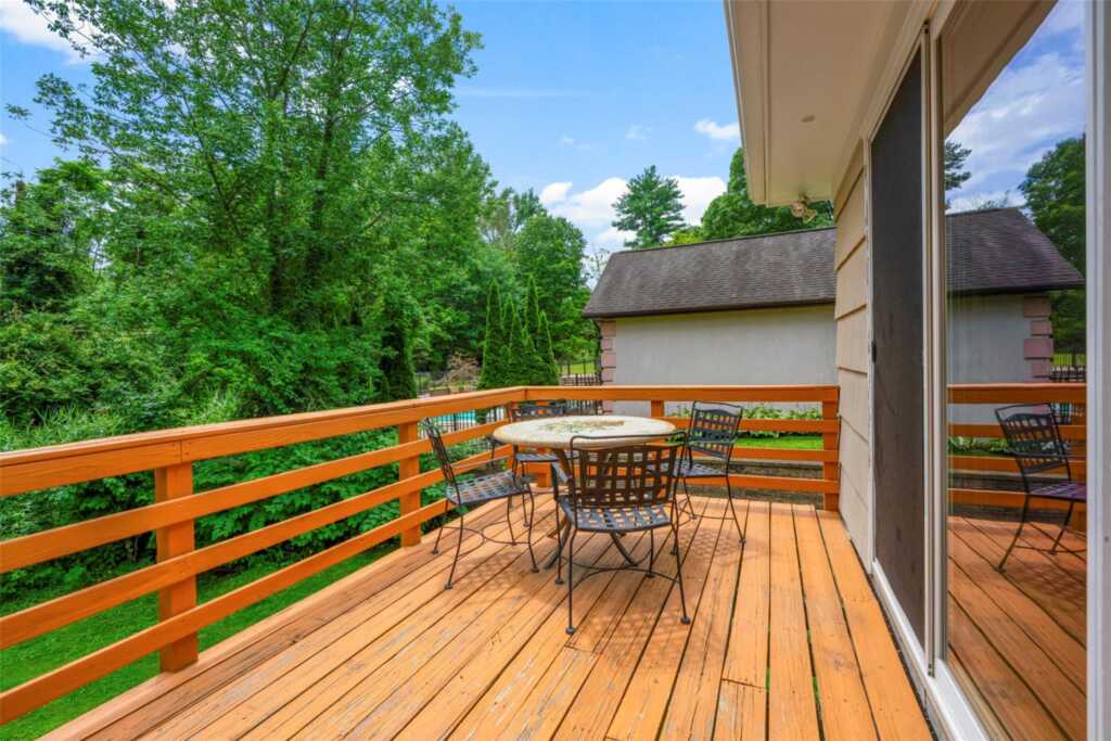 50 Puritan Drive, New Rochelle, NY 10583 - Photo 24 of 29