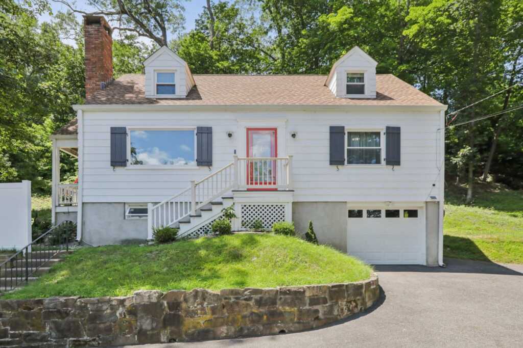 1136 Route 9W, Nyack, NY 10960