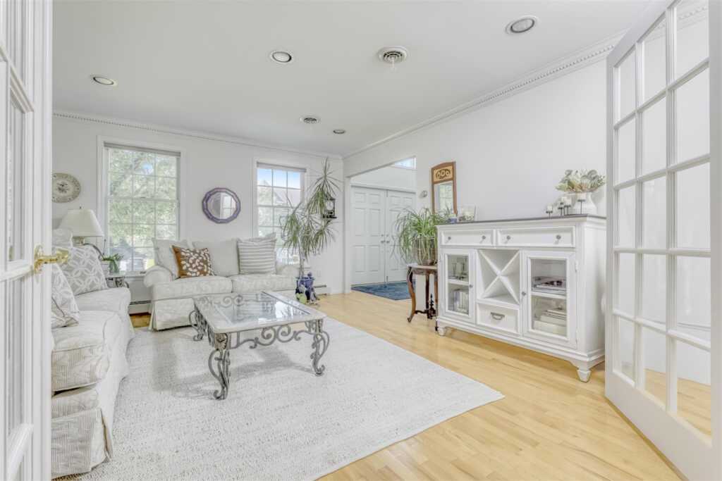 16 Ridgefield Road, New City, NY 10956 - Photo 6 of 31