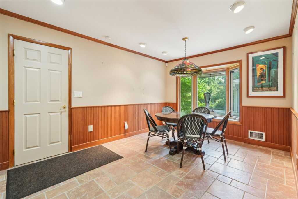 8 Lisa Lane, New City, NY 10956 - Photo 8 of 49