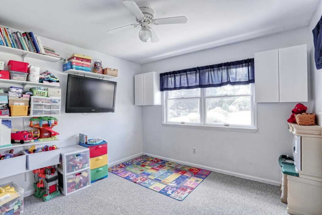 7 Twin Peg Drive, New City, NY 10956 - Photo 13 of 38