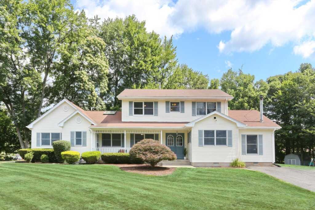 7 Twin Peg Drive, New City, NY 10956 - Photo 2 of 38