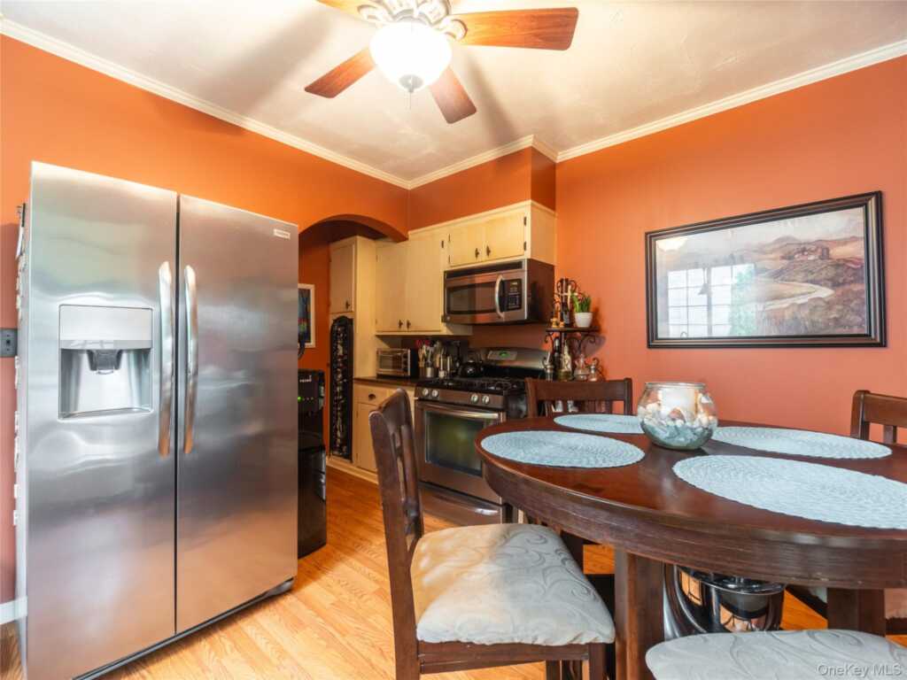 256 Regent Street, Rye, NY 10573 - Photo 11 of 22