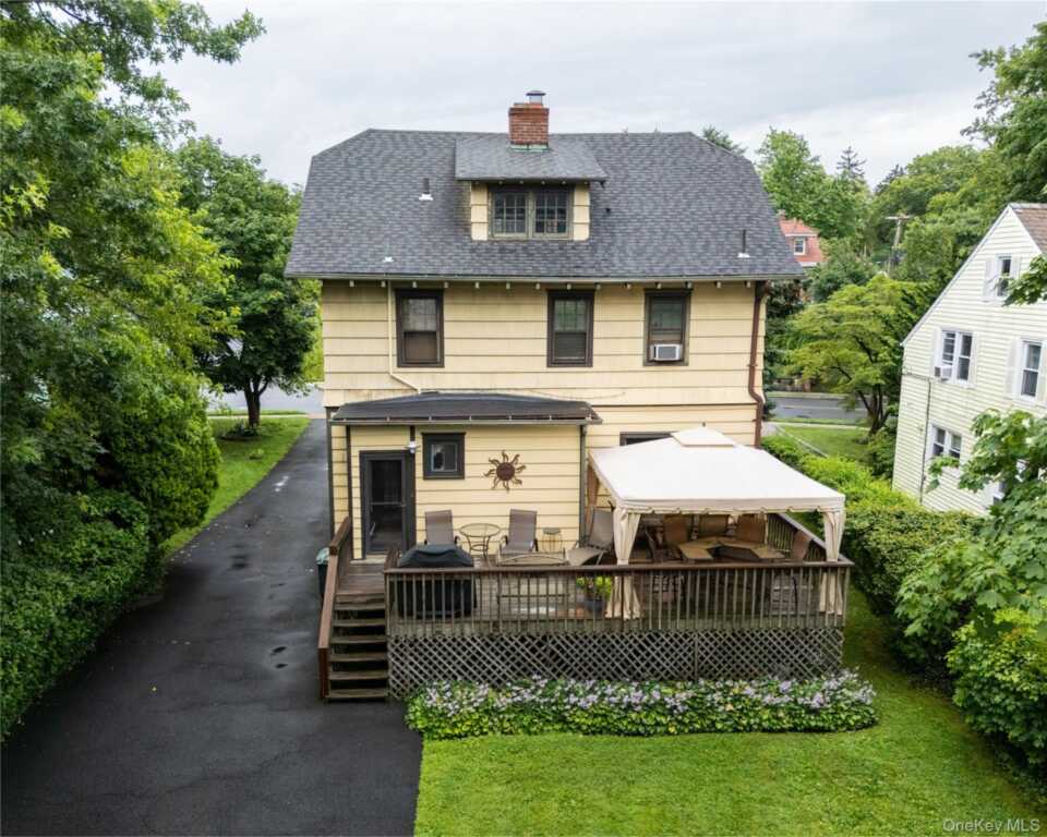256 Regent Street, Rye, NY 10573 - Photo 2 of 22