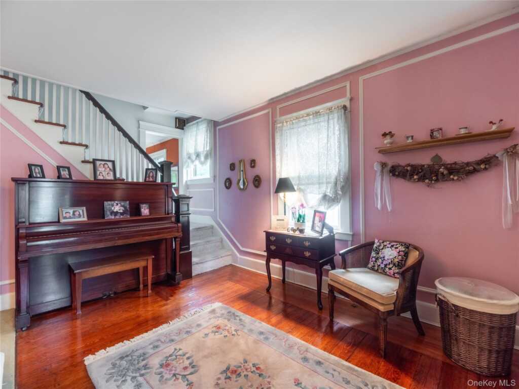 256 Regent Street, Rye, NY 10573 - Photo 7 of 22