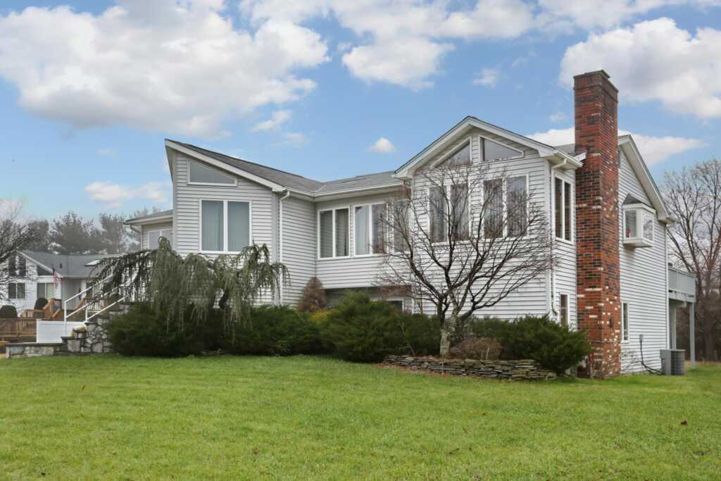 40 Yale Drive, New City, NY 10956