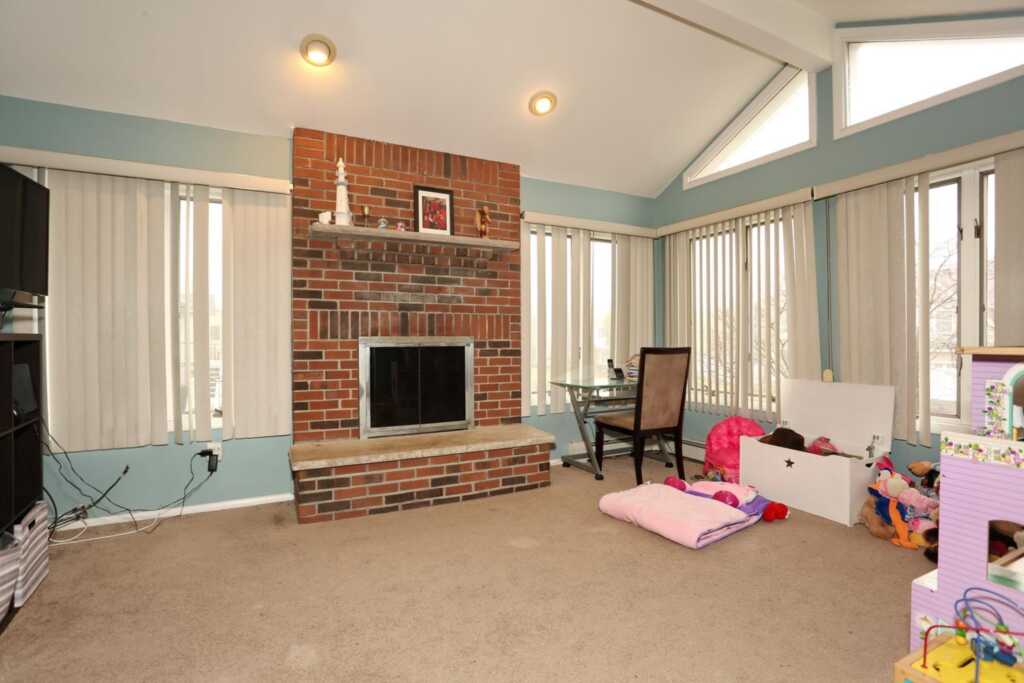 40 Yale Drive, New City, NY 10956 - Photo 5 of 23