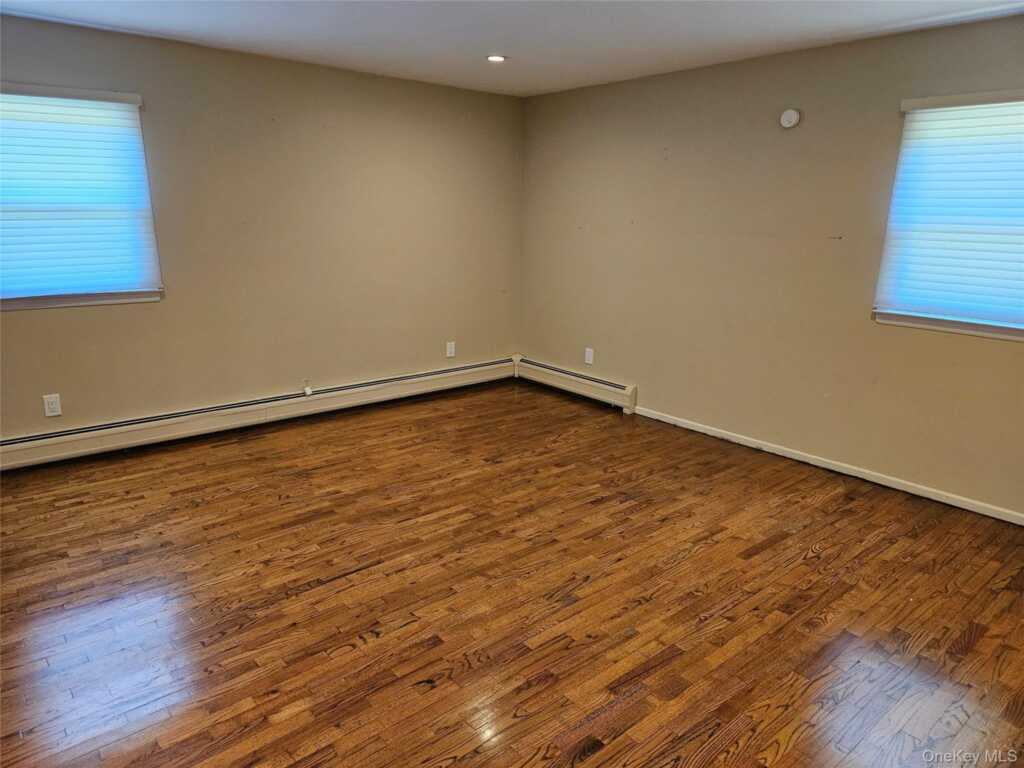 8 Spur Drive, Nanuet, NY 10954 - Photo 13 of 30