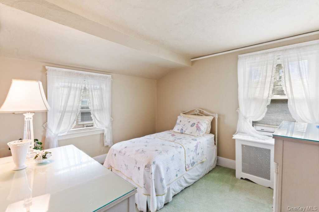117 Perth Avenue, New Rochelle, NY 10804 - Photo 21 of 37