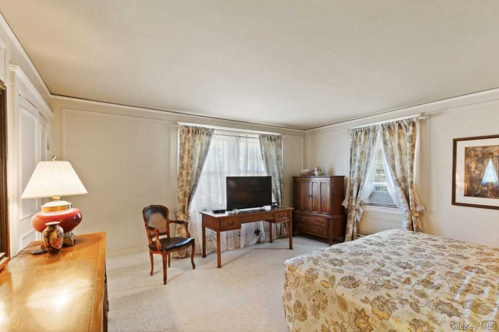 117 Perth Avenue, New Rochelle, NY 10804 - Photo 26 of 37