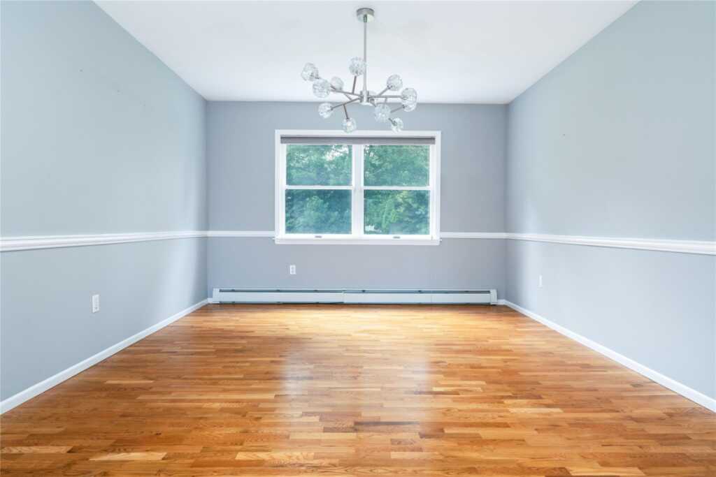 18 Blue Heron Road, Nanuet, NY 10954 - Photo 13 of 45