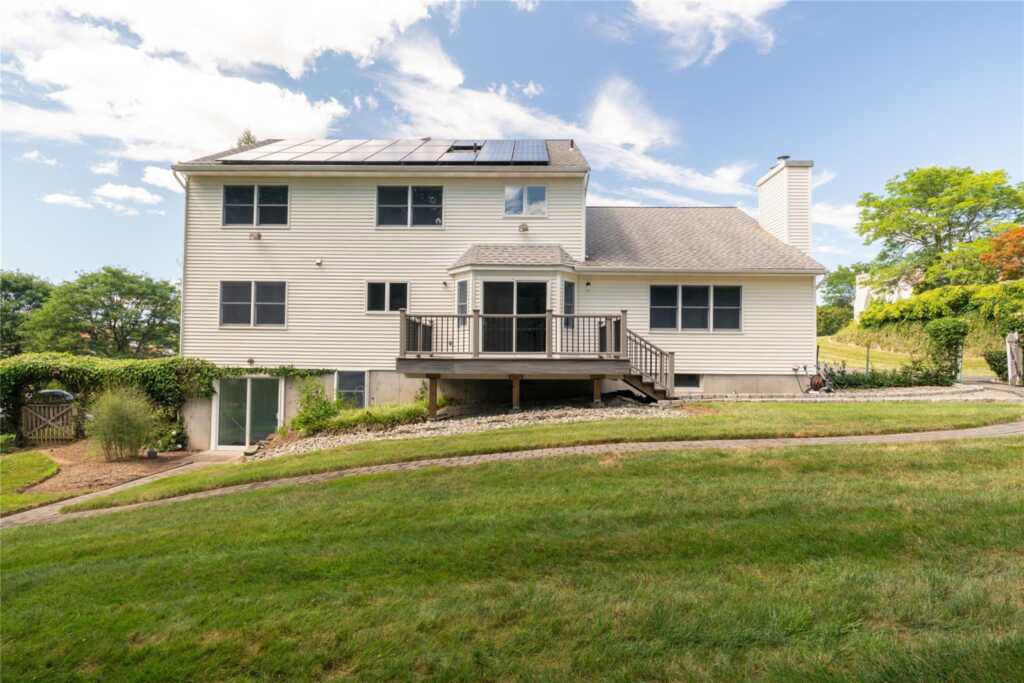 18 Blue Heron Road, Nanuet, NY 10954 - Photo 41 of 45