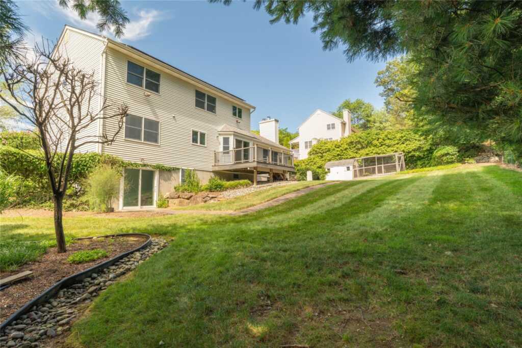 18 Blue Heron Road, Nanuet, NY 10954 - Photo 44 of 45