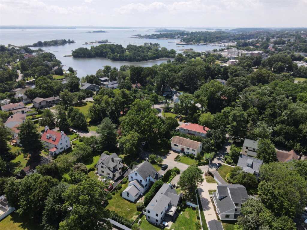11 Highview Avenue, New Rochelle, NY 10801 - Photo 38 of 43