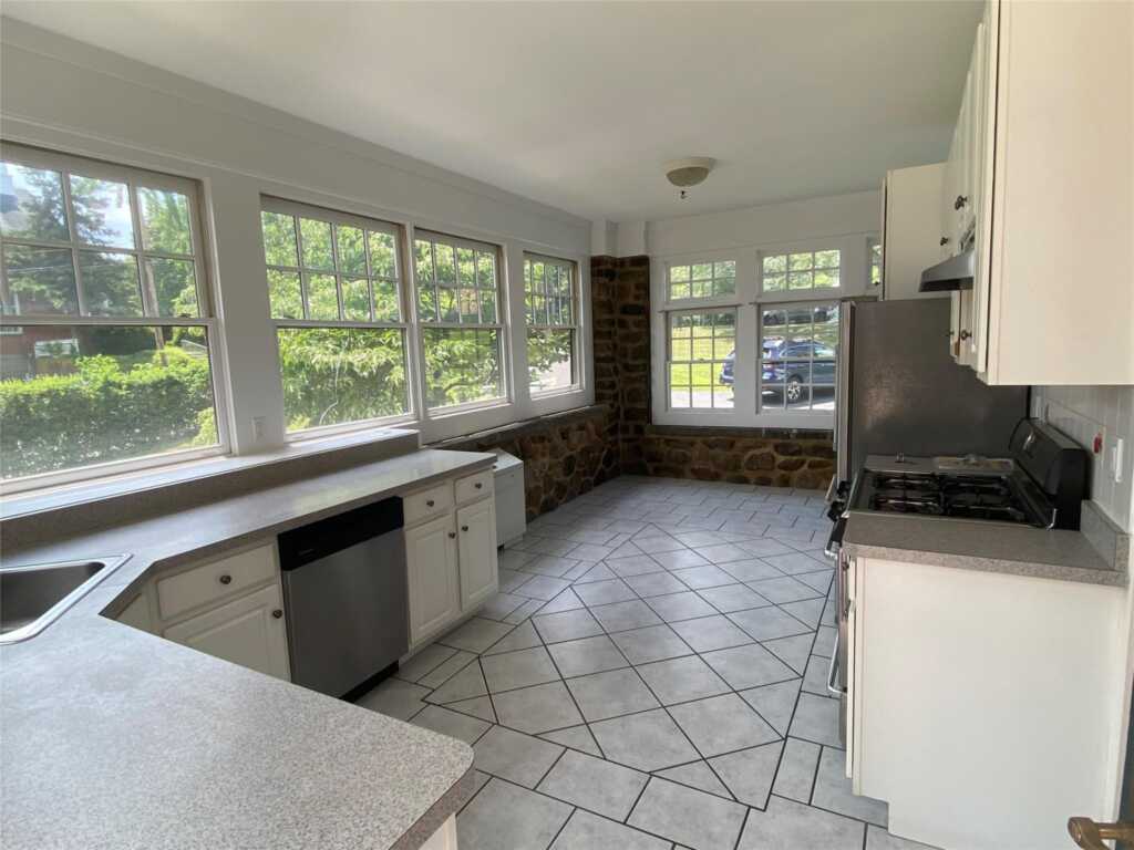 139 Broadway, Unit #13, Nyack, NY 10960 - Photo 5 of 33