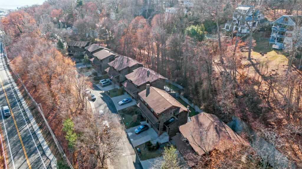 15 Longview Court, Unit #15, Nyack, NY 10960 - Photo 5 of 34