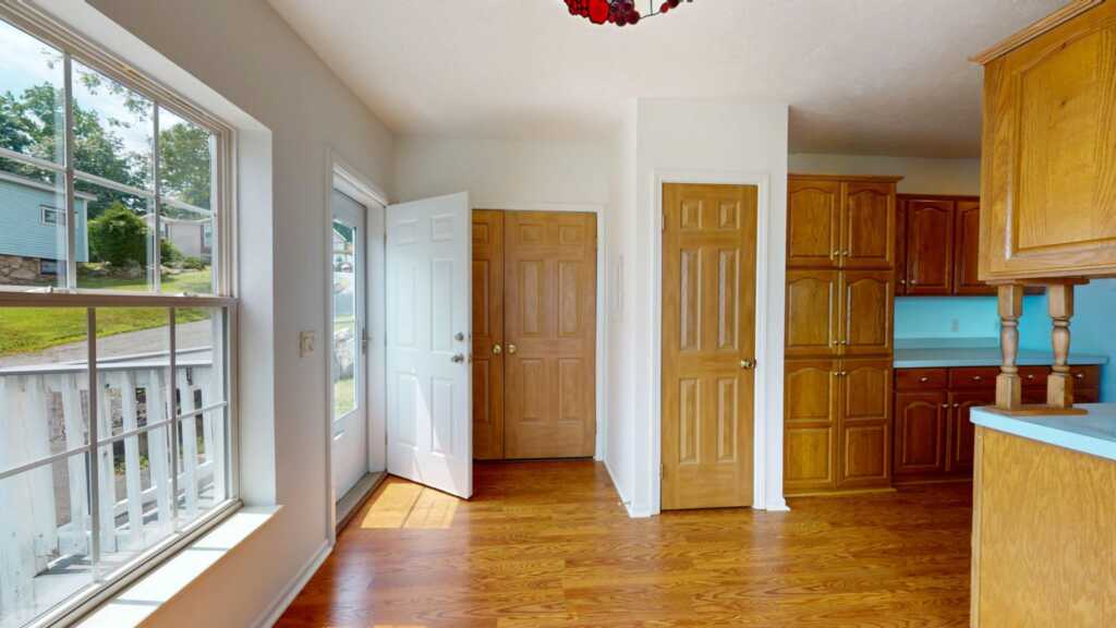 25 Thamsen Drive, Stony Point, NY 10980 - Photo 2 of 28