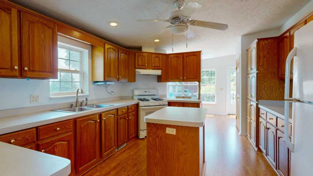 25 Thamsen Drive, Stony Point, NY 10980 - Photo 6 of 28