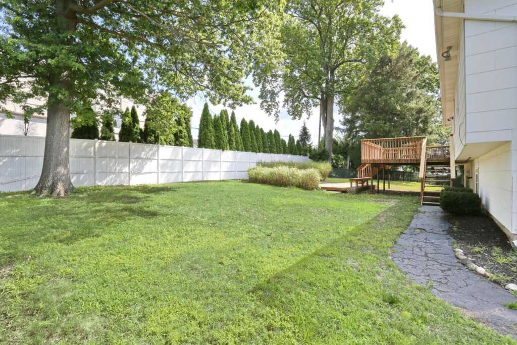 144 Lake Nanuet Drive, Nanuet, NY 10954 - Photo 24 of 30