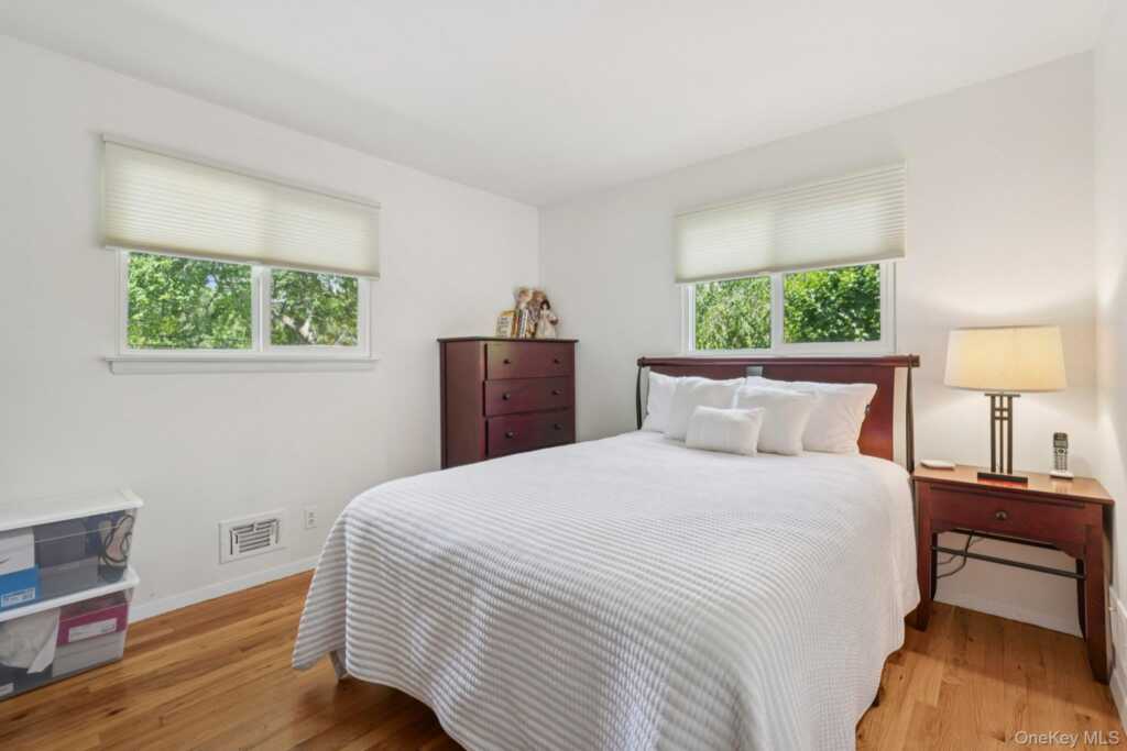 3 Old Farm Circle, White Plains, NY 10605 - Photo 20 of 47