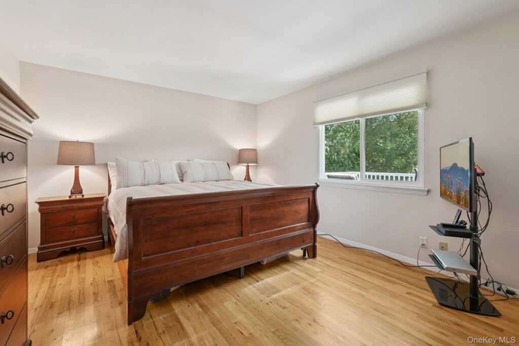 3 Old Farm Circle, White Plains, NY 10605 - Photo 22 of 47
