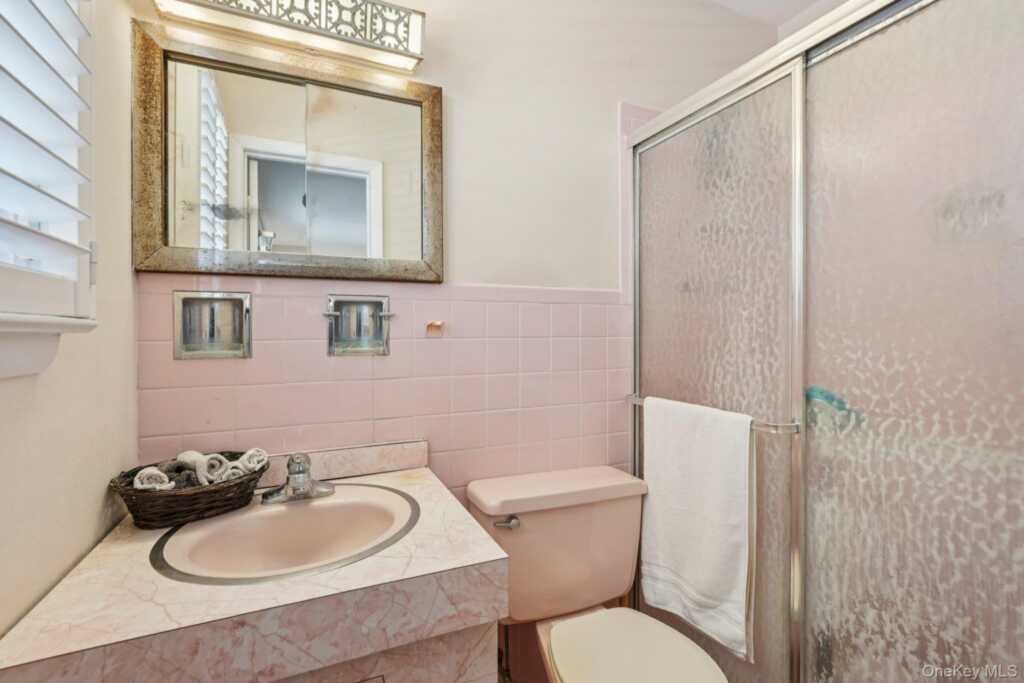 3 Old Farm Circle, White Plains, NY 10605 - Photo 26 of 47