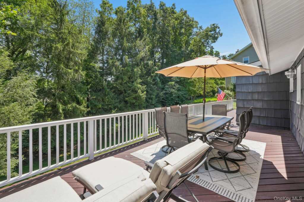 3 Old Farm Circle, White Plains, NY 10605 - Photo 41 of 47