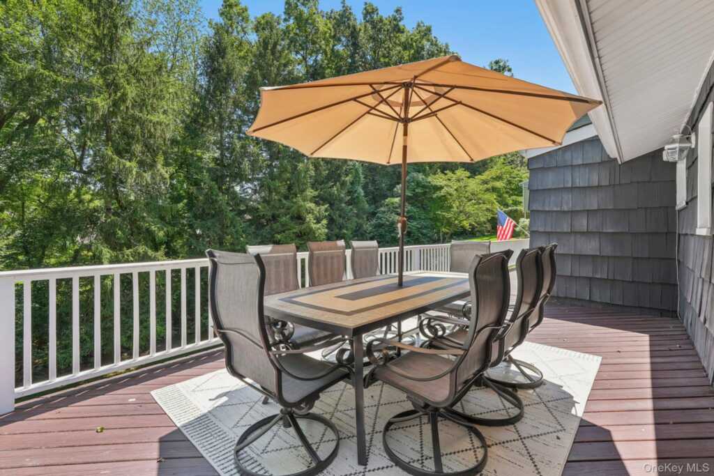 3 Old Farm Circle, White Plains, NY 10605 - Photo 44 of 47