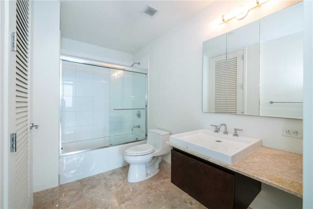 175 Huguenot Street, Unit #2505, New Rochelle, NY 10801 - Photo 15 of 35