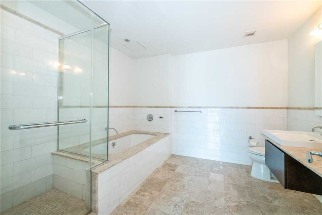175 Huguenot Street, Unit #2505, New Rochelle, NY 10801 - Photo 21 of 35