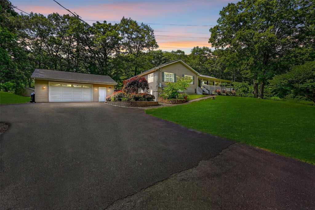 60 Jessup Lane, Stony Point, NY 10980