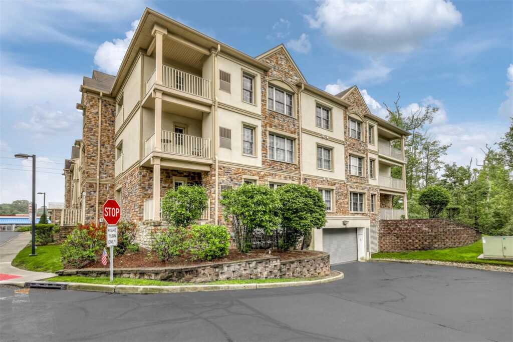 24 De Baun Avenue, Unit #304, Suffern, NY 10901 - Photo 3 of 21