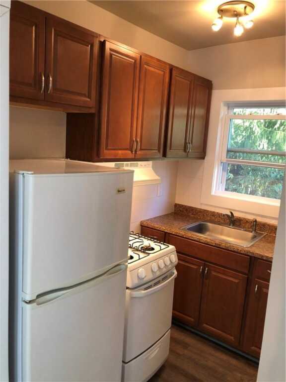 187 Clarkstown Road, Unit #3, New City, NY 10956 - Photo 4 of 9