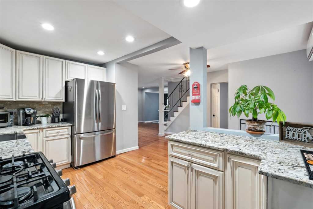 8 Broadway, Nyack, NY 10960 - Photo 2 of 18