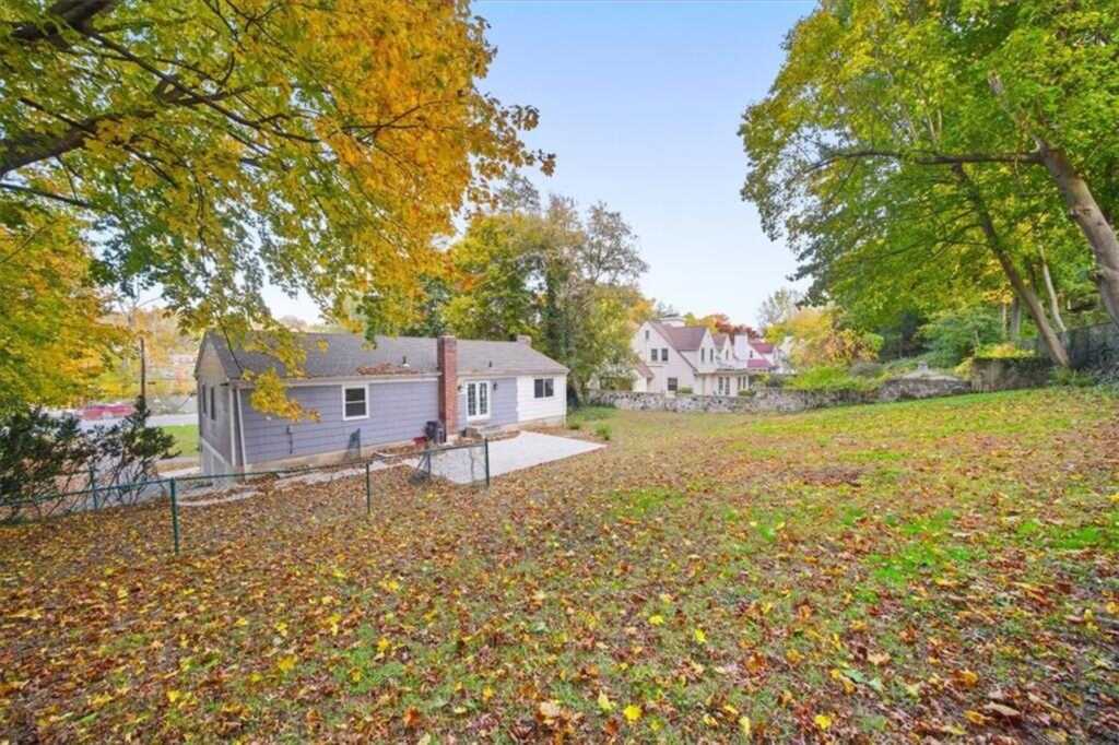 423 Westchester Avenue, White Plains, NY 10604 - Photo 26 of 34