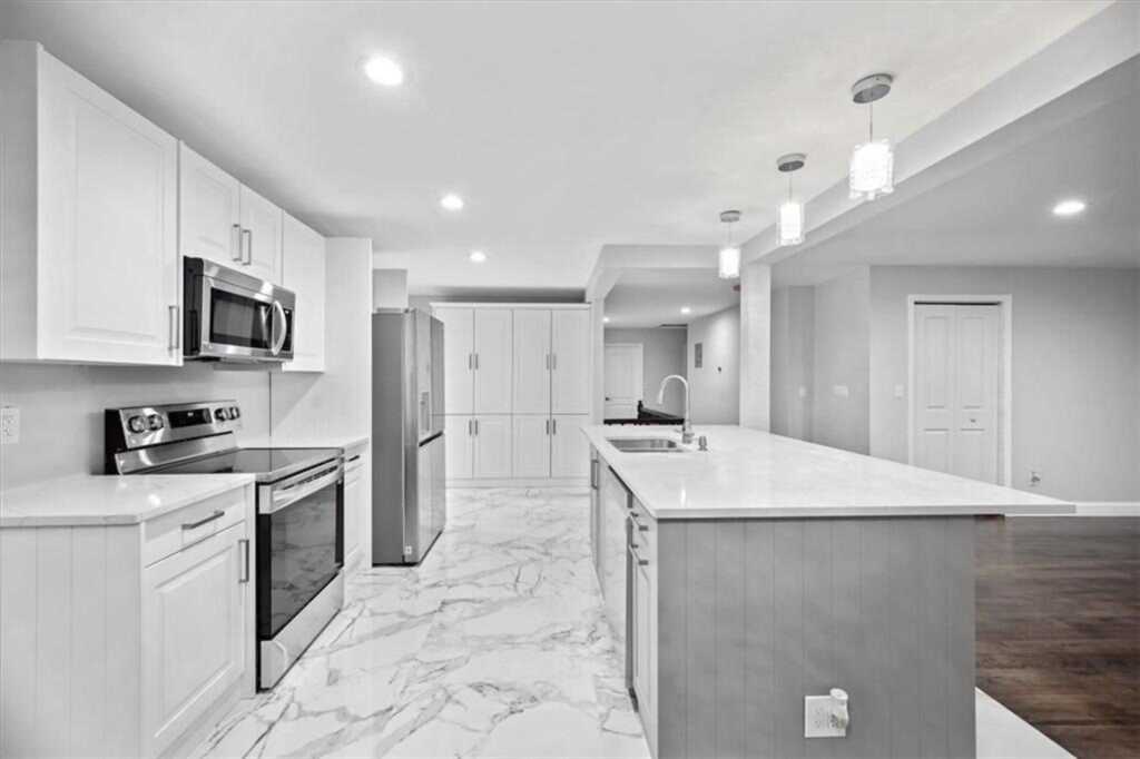 423 Westchester Avenue, White Plains, NY 10604 - Photo 5 of 34