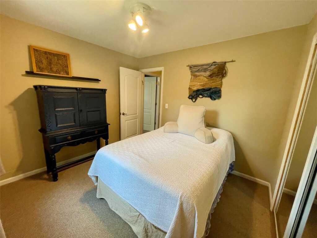 5 Renwood Court, New City, NY 10956 - Photo 11 of 23