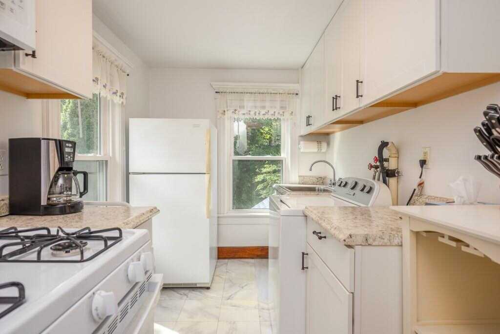 24 Moore Avenue, Pearl River, NY 10965 - Photo 19 of 31