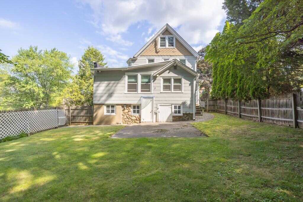 24 Moore Avenue, Pearl River, NY 10965 - Photo 25 of 31
