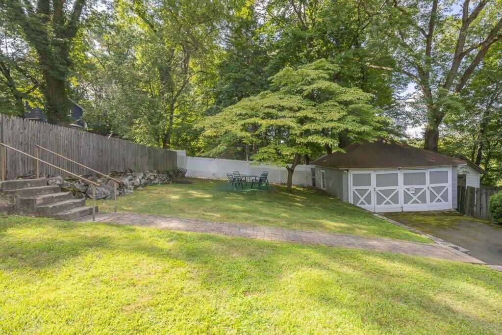 24 Moore Avenue, Pearl River, NY 10965 - Photo 28 of 31