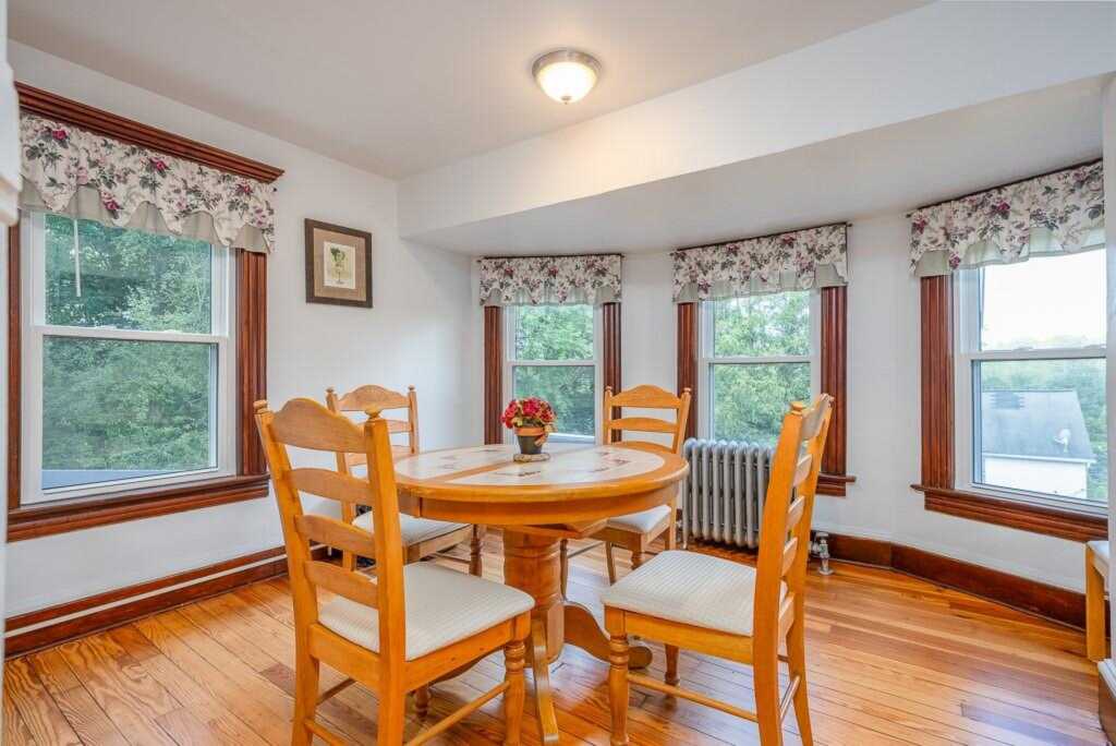 24 Moore Avenue, Pearl River, NY 10965 - Photo 9 of 31