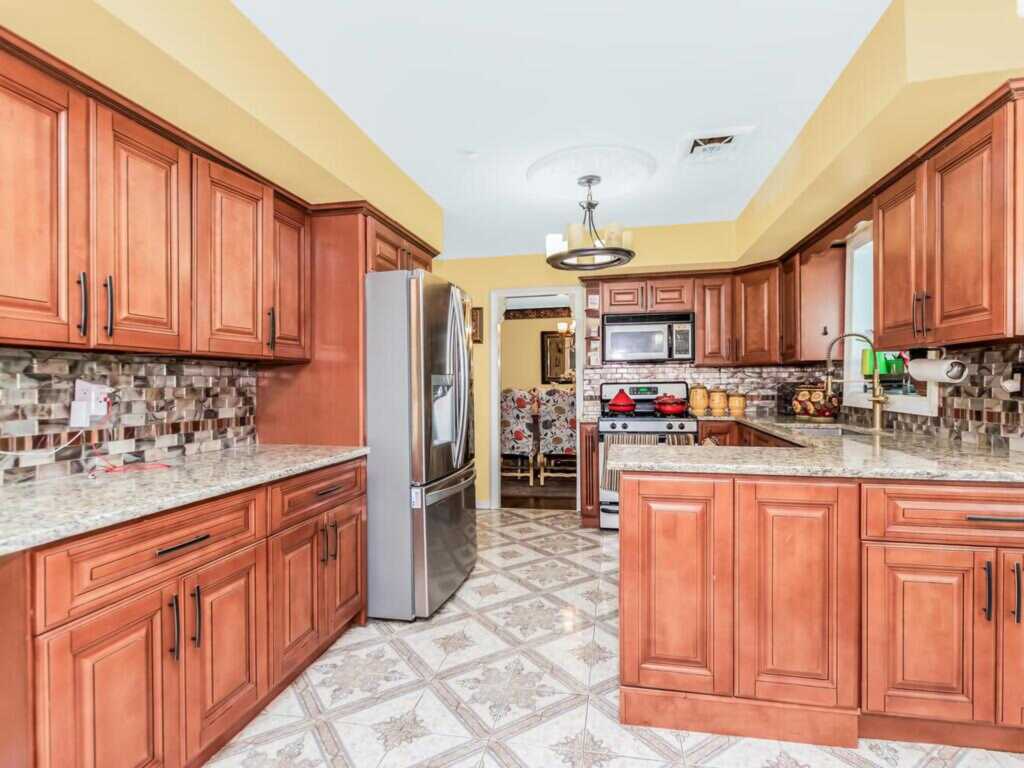 5 Drexel Court, New City, NY 10956 - Photo 7 of 42
